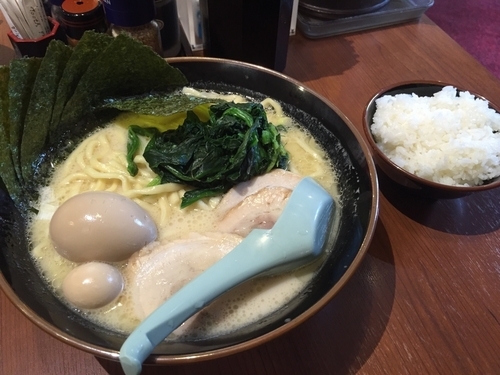 「得マックス塩」@横浜家系ラーメン 壱角家 三鷹店の写真