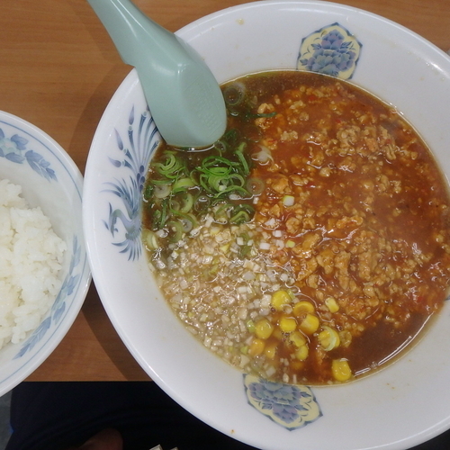 「特製みそ哲ラーメン(680円)、餃子(250円)、ライス(小」@らーめん・中華 哲の写真