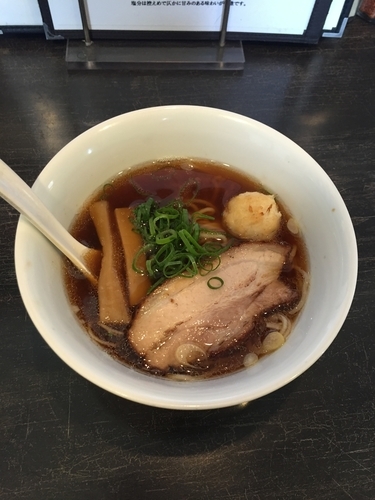 「湘南湯麺 雅(生揚げ醤油)」@麺や Bar 渦の写真