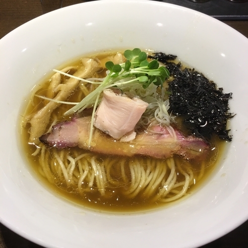 「あさり出汁地鶏そば 醤油味 細麺ストレート」@麺や 虎徹の写真