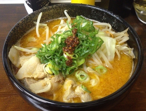 「肉味噌ラーメン(800円)」@麺場 新 ARATAの写真
