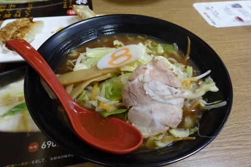 「野菜ラーメン(醤油)」@8番らーめん 金沢駅店の写真