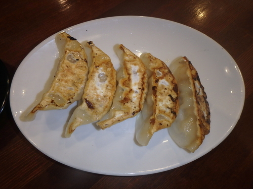 「餃子セット(350円)他」@徳島ラーメン 麺王 上板スクエア店の写真