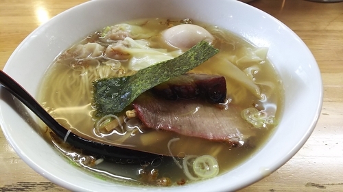 「塩ワンタンそば＋味玉」@支那そば なかじまの写真