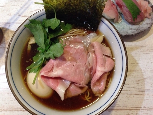 「四つ葉そば、煮卵」@中華そば 四つ葉の写真