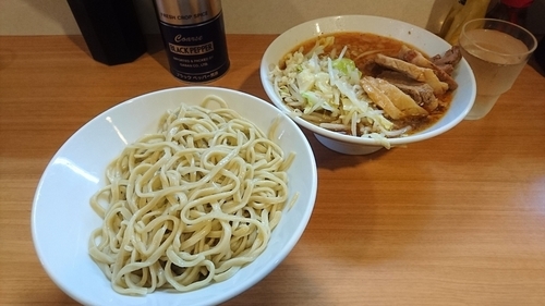 「【限定】ストロングレフル(ニンニク少なめ)＋肉増し」@豚星。の写真