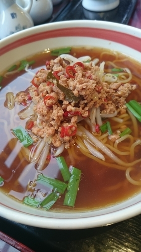 「台湾ラーメンランチセット1050円」@中国割烹 泰南飯店 神保町店の写真