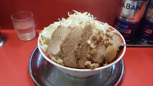 「大ラーメン豚入り(ヤサイアブラ)￥９００」@ラーメンタロー 大森の陣の写真