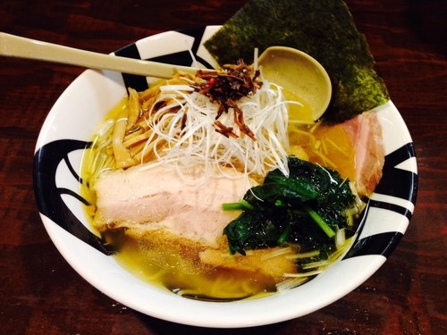 「金色の塩ラーメン」@凌駕ZEROの写真