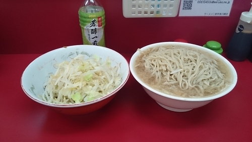 「麺増し大(ニンニク少し)￥８３０」@ラーメン二郎 京急川崎店の写真