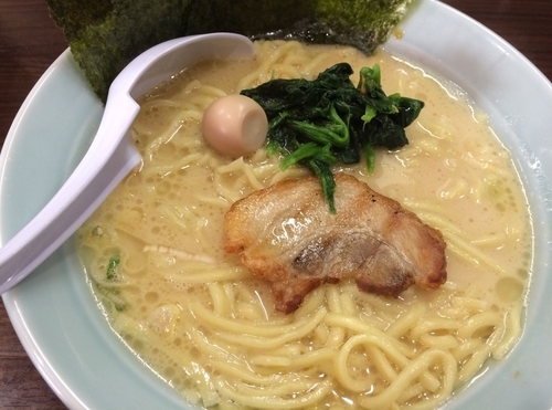 「らーめん  680円」@横浜家系ラーメン 飯田橋 魂心家の写真