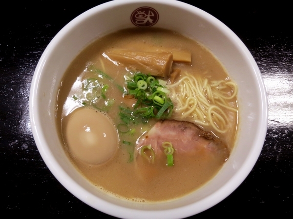 豚らーめん＋味付半熟玉子