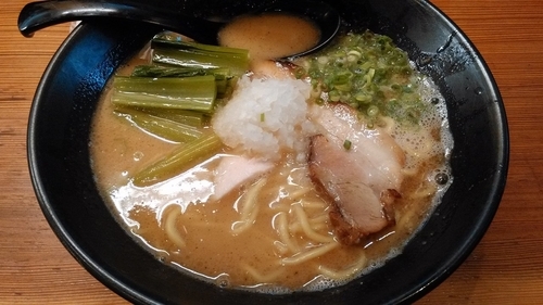 「鶏白湯らーめん」@三代目麺処 「まるは」極 船橋店の写真