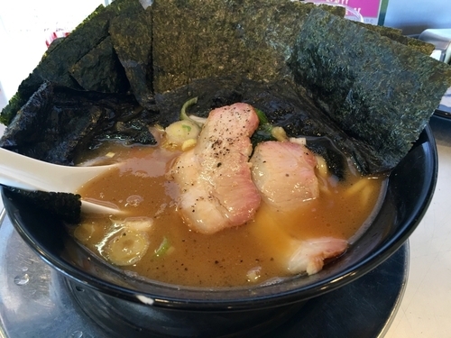 「期間限定 横浜家系ラーメン藤崎家 ¥720」@らあめん花月嵐 西原町店の写真