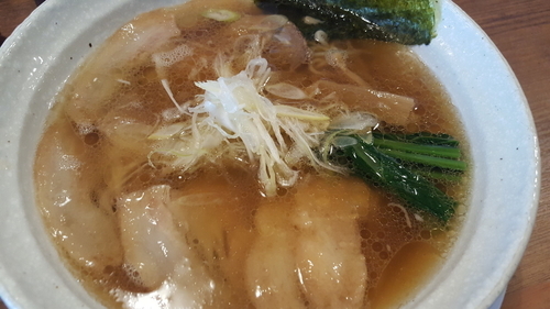 「醤油チャーシューメン」@らーめんすずらんの写真