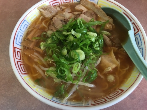 「こま切れチャーシュー麺：700円」@あまい からいの写真