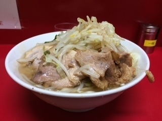 「ラーメン　小　ヤサイアブラカラメ」@ラーメン二郎 西台駅前店の写真