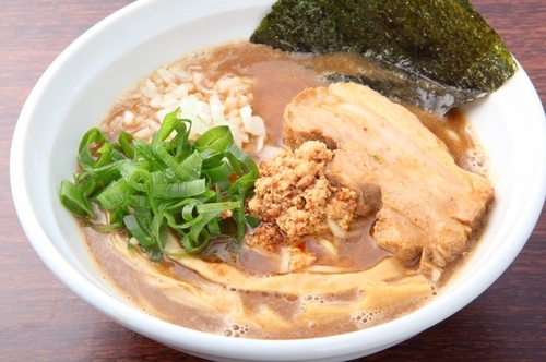 「肉汁煮干らーめん」@麺 虎テツ 聖跡桜ヶ丘店の写真