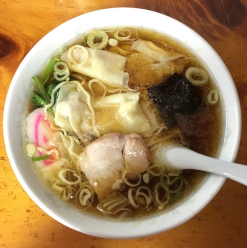 「ワンタンメン750円」@中華料理 たつみの写真