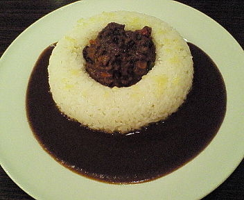 「ドライカレー 1100円」@欧風カレー ソレイユの写真