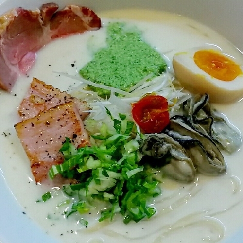 「【限定】貝とじゃがいもの冷製ポタージュ麺９００円他」@はりけんラーメン 南店の写真