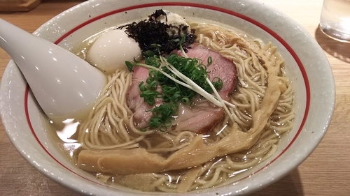 「煮干しらーめん￥800＋煮たまご」@中華蕎麦 あお木の写真