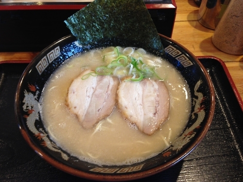 「博多とんこつラーメン」@中華そば まさ春の写真