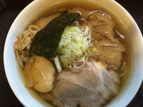 「地鶏チャーシューメン醤油 950円」@地鶏ラーメン はるくの写真
