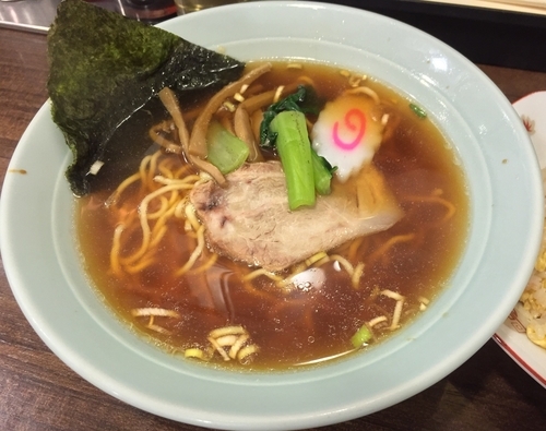 「ラーメン＋チャーハン（税別￥380＋￥600）」@龍味 横浜トーヨー街店の写真