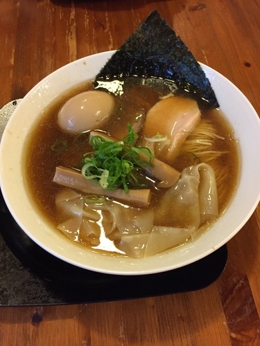 「味玉中華そば ふわふわワンタン」@麺や食堂 本店の写真