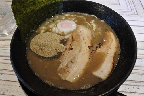 「超濃厚らぁめん」@濃厚商店の写真