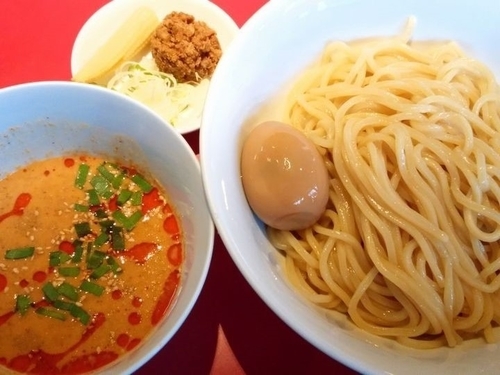 「冷やし旨辛担々麺（中盛）＋味玉」@らーめん・つけめん こてんぱんの写真