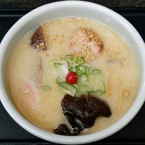 「しおらーめん」@らーめん 山頭火 旭川本店の写真