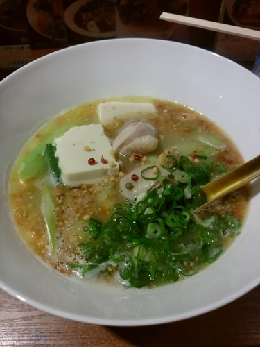 「新・鶏煮込みそば（小）1300円」@まぜそば 三ツ星の写真