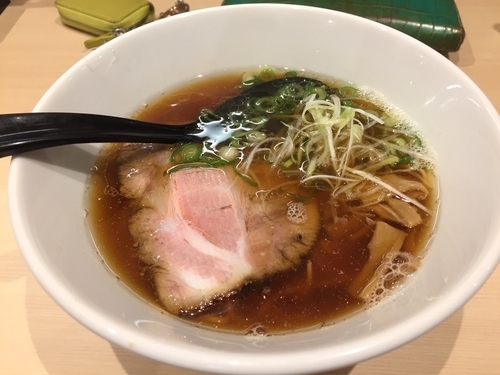 「醤油らぁ～麺」@らぁ～麺 SHOUの写真