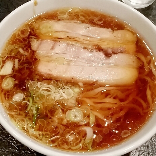 「らぁめん ６５０円＋特大半チャーハン ３００円」@五ノ神らぁめんの写真