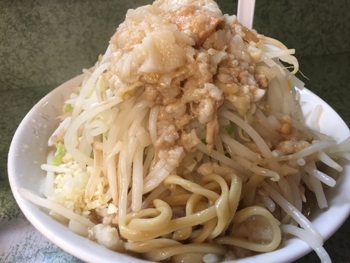 「ぶた入り ラーメン 900円」@ラーメン二郎 新宿小滝橋通り店の写真