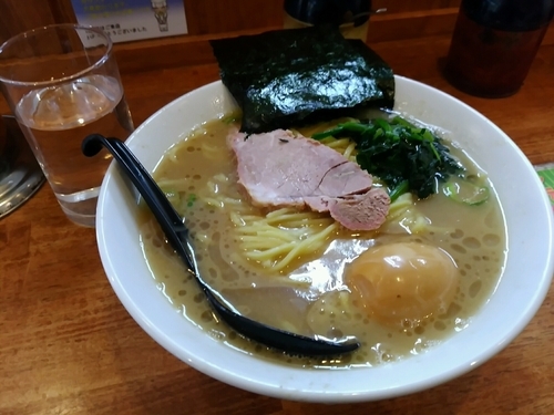 「味玉ラーメン大盛750円」@らーめん 㐂輪 元住吉店の写真
