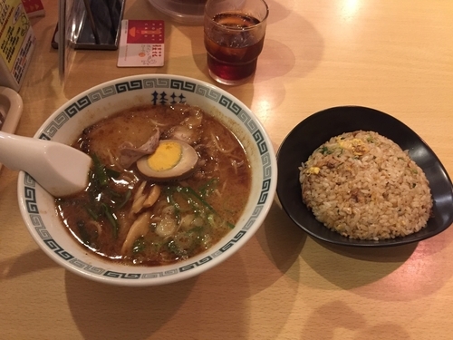 「炒飯セット(900円)」@桂花ラーメン 新宿ふぁんてんの写真