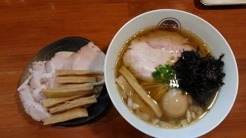 「煮干し魚介らぁ麺+全部増」@らぁ麺とうひちの写真