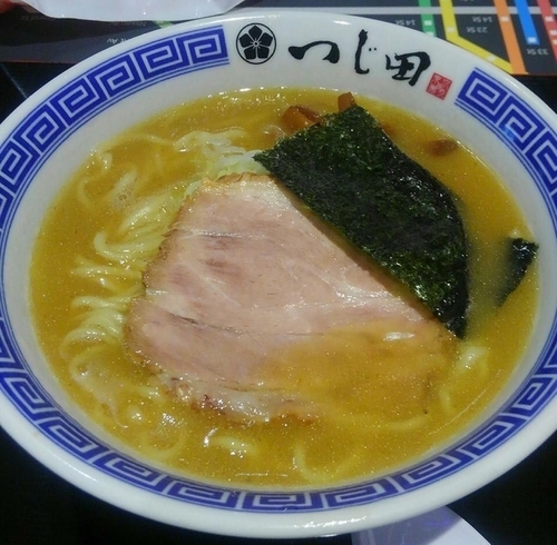 「濃厚らーめん」@つじ田 ららぽーとEXPOCITY店の写真