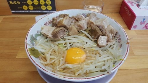 「まぜそば肉入り」@ラーメン 龍郎の写真