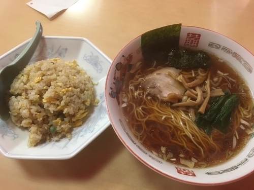 「チャーハンセット（ラーメンとミニチャーハン）750円」@安楽の写真