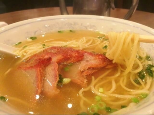 「叉焼上湯麺(チャーシューそば)(1,100円)」@中華菜館 同發 別館の写真