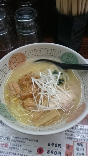 「塩もつそば」@もつの屋の写真