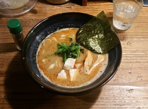 「こく辛らーめん」@麺や わたるの写真
