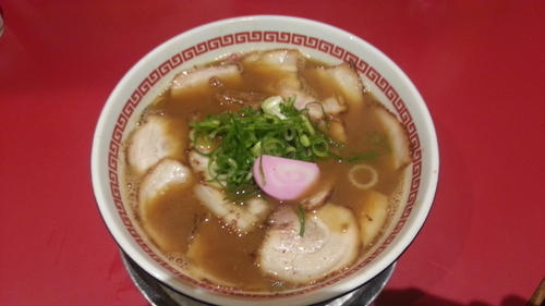 「特そば」@丸高中華そば 神戸二宮店の写真