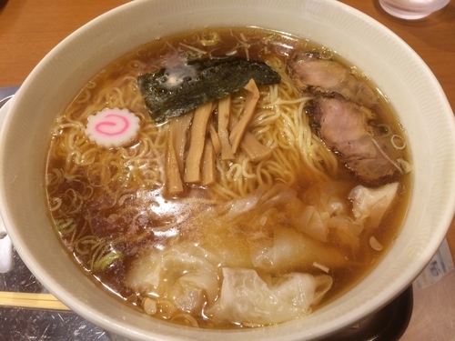 「ワンタン麺（1.5玉）」@稲田堤大勝軒の写真
