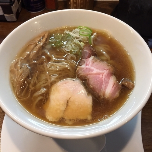 「醤油らぁめん」@麺.SUZUKiの写真