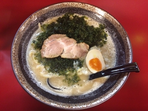 「岩海苔豚骨ラーメン」@赤門の写真